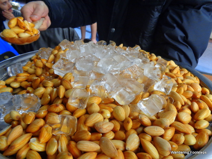A good bar-snack: raw almonds on ice.
