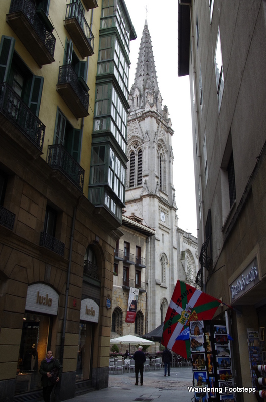 A tiny alley in historical Bilbao.