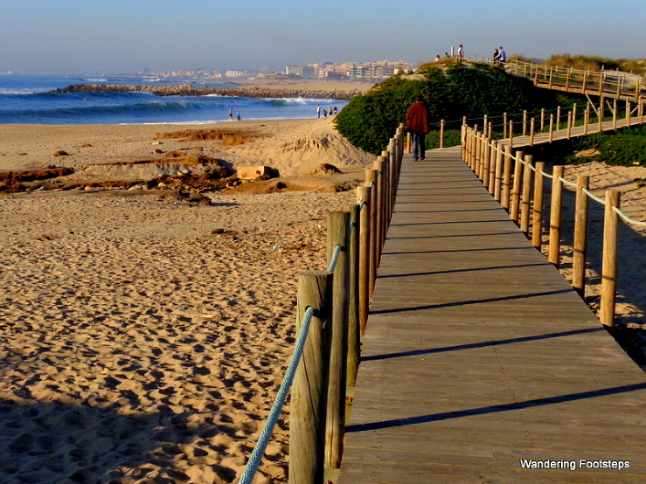 Nice boardwalk along the coast, with Porto in the distance.