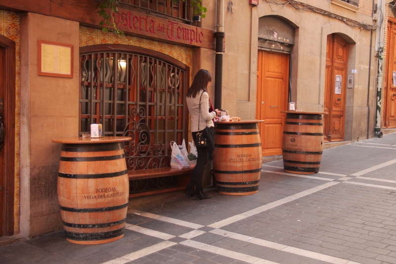The wooden barrels used in most pinchos bars as tables.