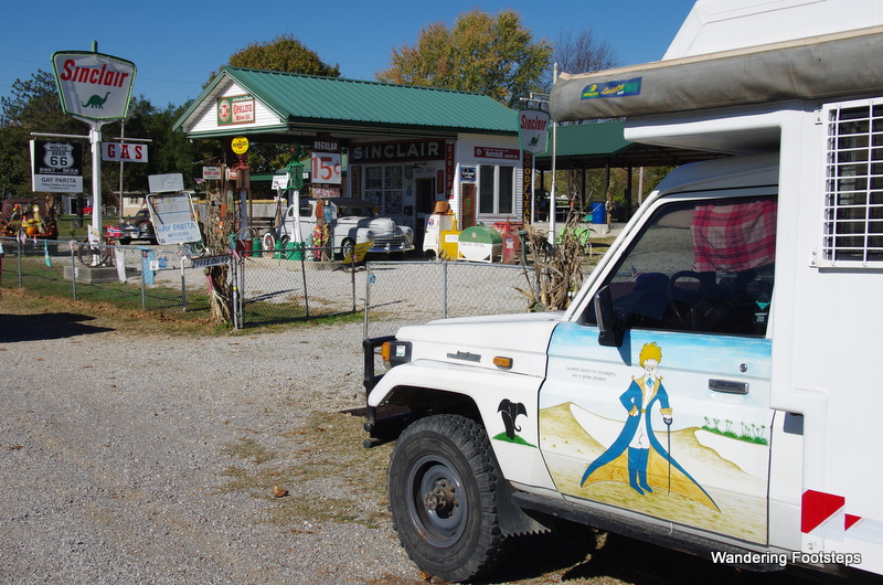 The Sinclair service station is a great example of a typical roadside attraction along Route 66.