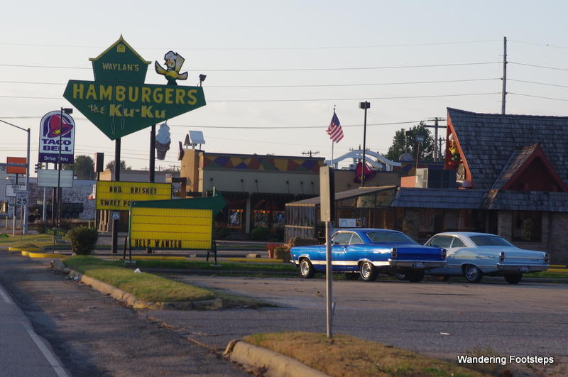 I saw a few signs along Route 66 with double-K names, but nothing with triple-Ks.  Is this hamburger shop a remnant of the KKK?  Who knows...