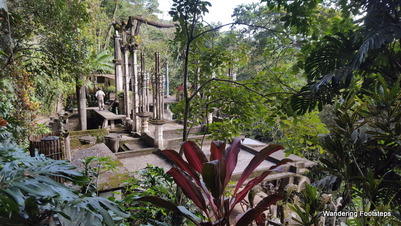 Las Posas, a sculpture garden in the jungle!