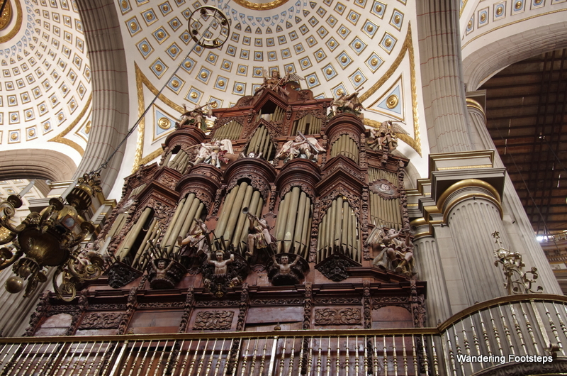 Wow, that organ is massive!